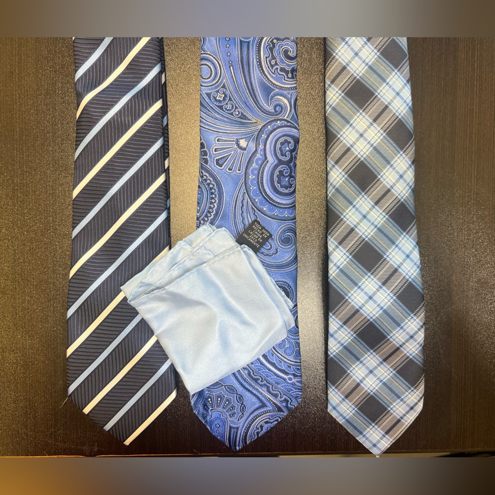 Set of 3 ties and matching hankerchief